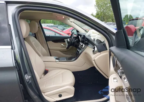 2020 Mercedes-Benz Glc 300 4Matic z USA, uszkodzony, nr VIN W1N0G8EB2LF815668